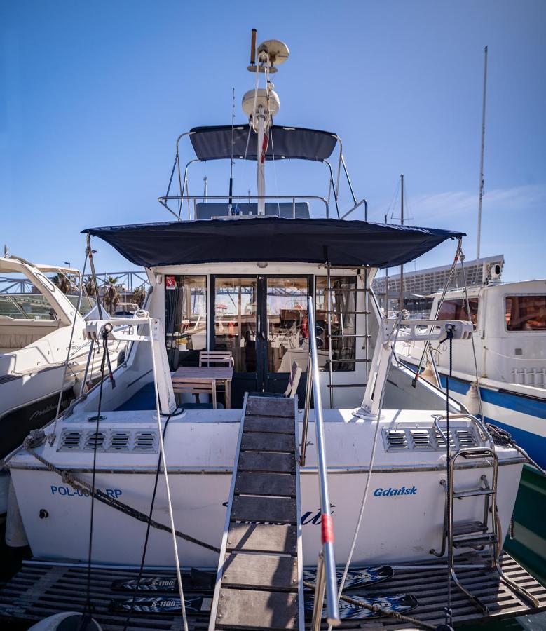Spacious And Charming Boat In Port Forum Hotel Sant Adria de Besos Exterior foto